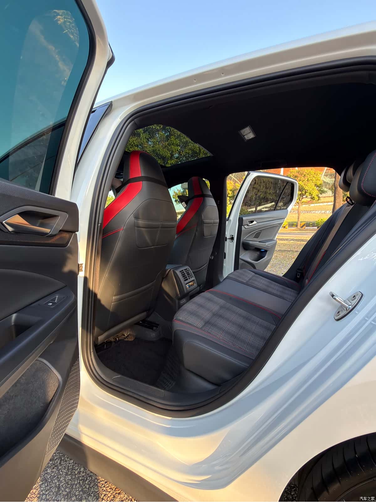 Volkswagen Golf, 2023 24
