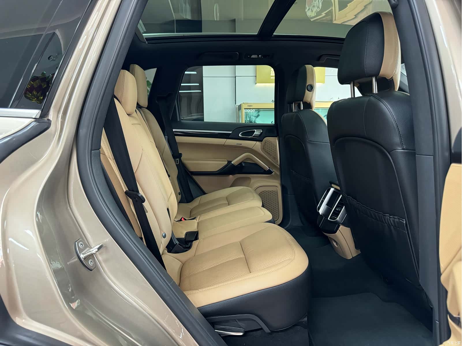 Porsche Cayenne, 2015 31