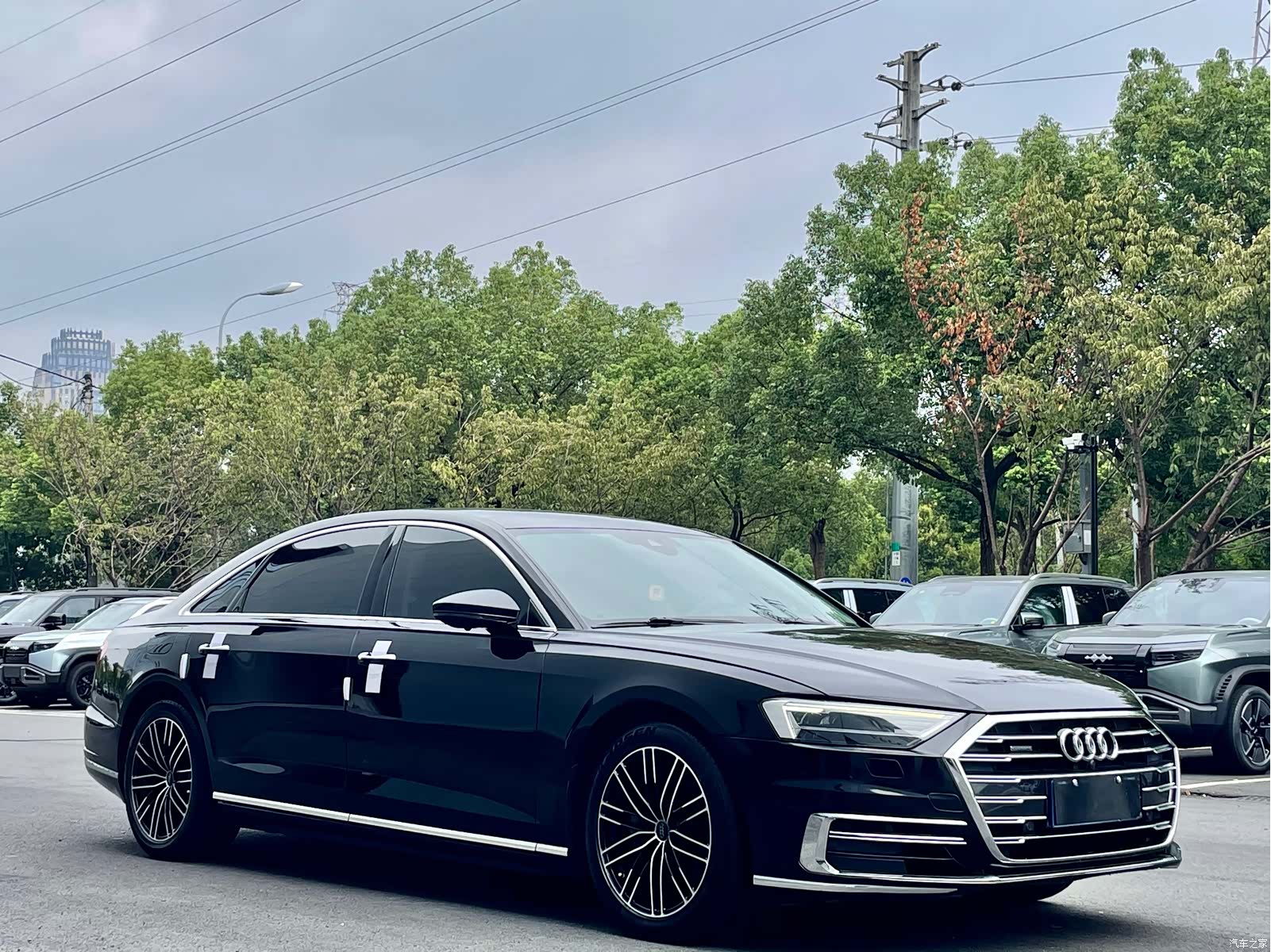 Audi A8L, 2020 3