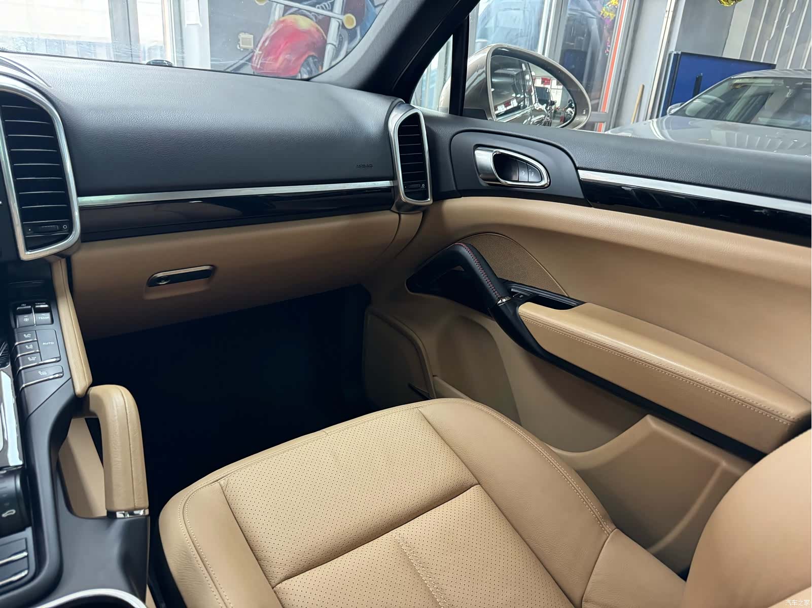 Porsche Cayenne, 2015 26
