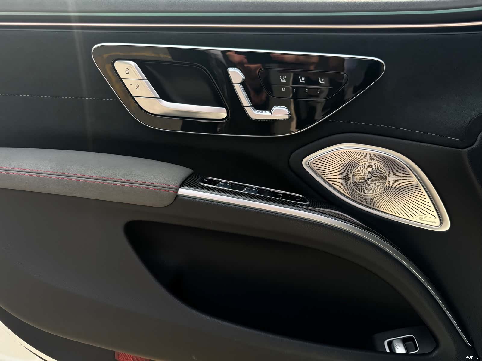 Mercedes-Benz EQS, 2026 10