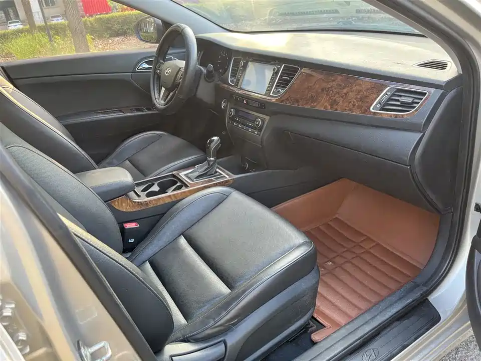 Hyundai Name picture