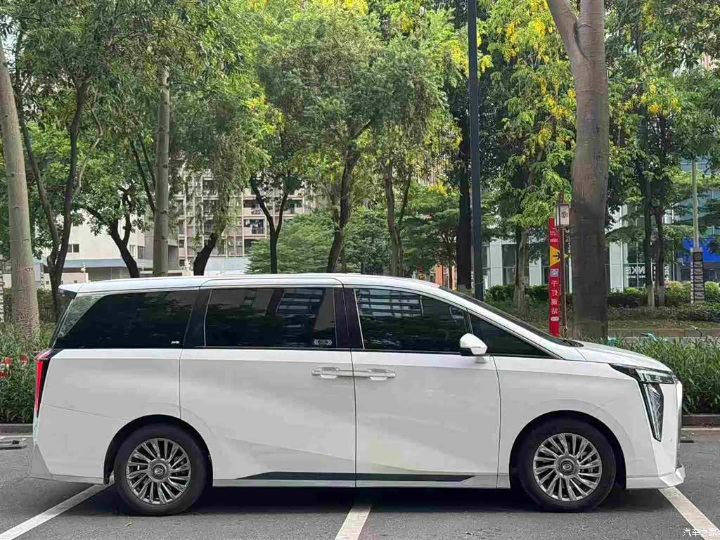 Trumpchi M8, 2023 4