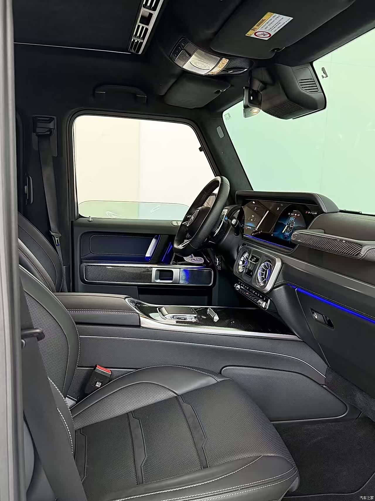Mercedes-Benz G-Class, 2025 10