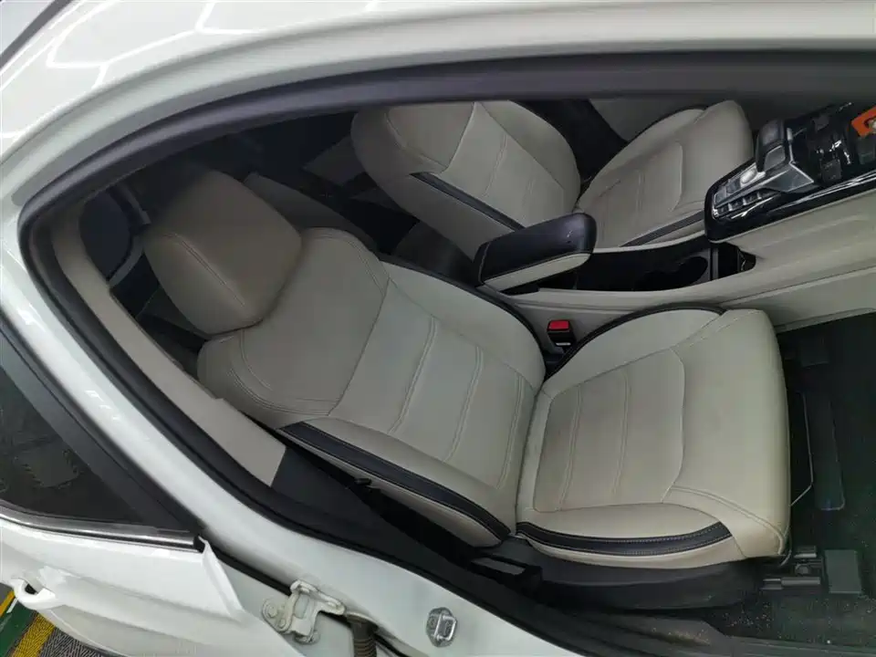 BYD Yuan Pro BYD Yuan Pro