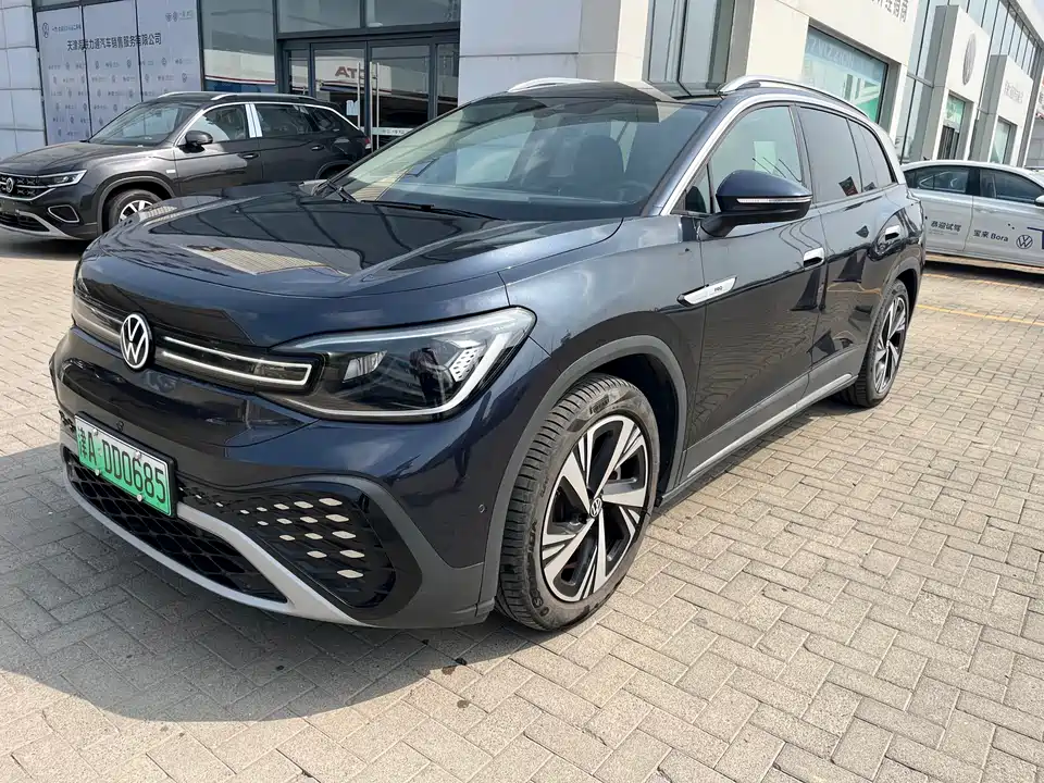 Volkswagen ID.6 CROZZ