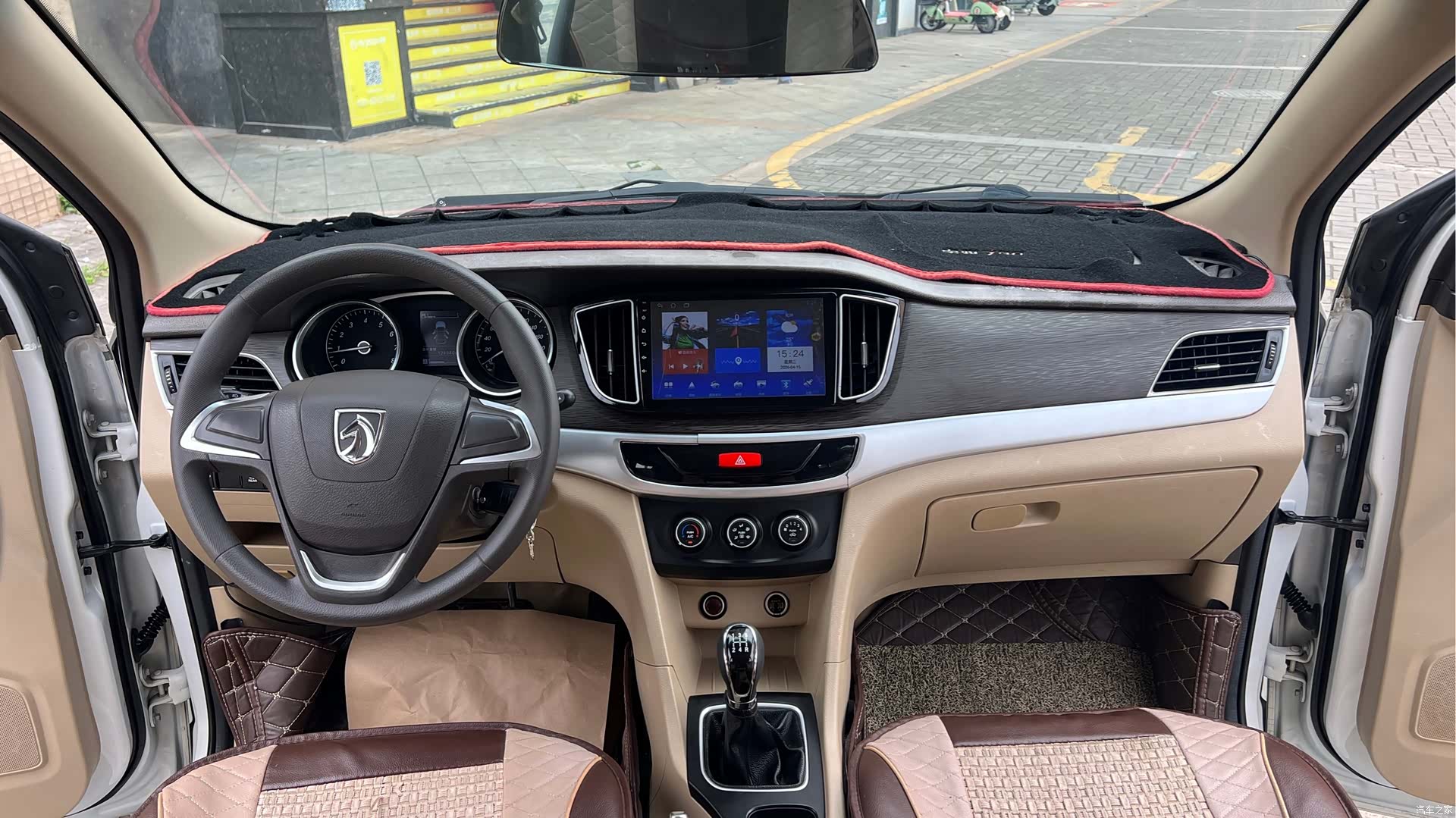 Wuling 730, 2017 12