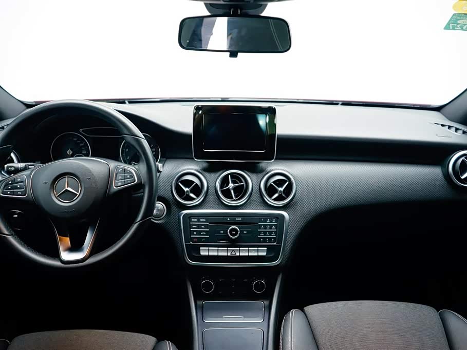 Mercedes-Benz Class A Mercedes-Benz Class A