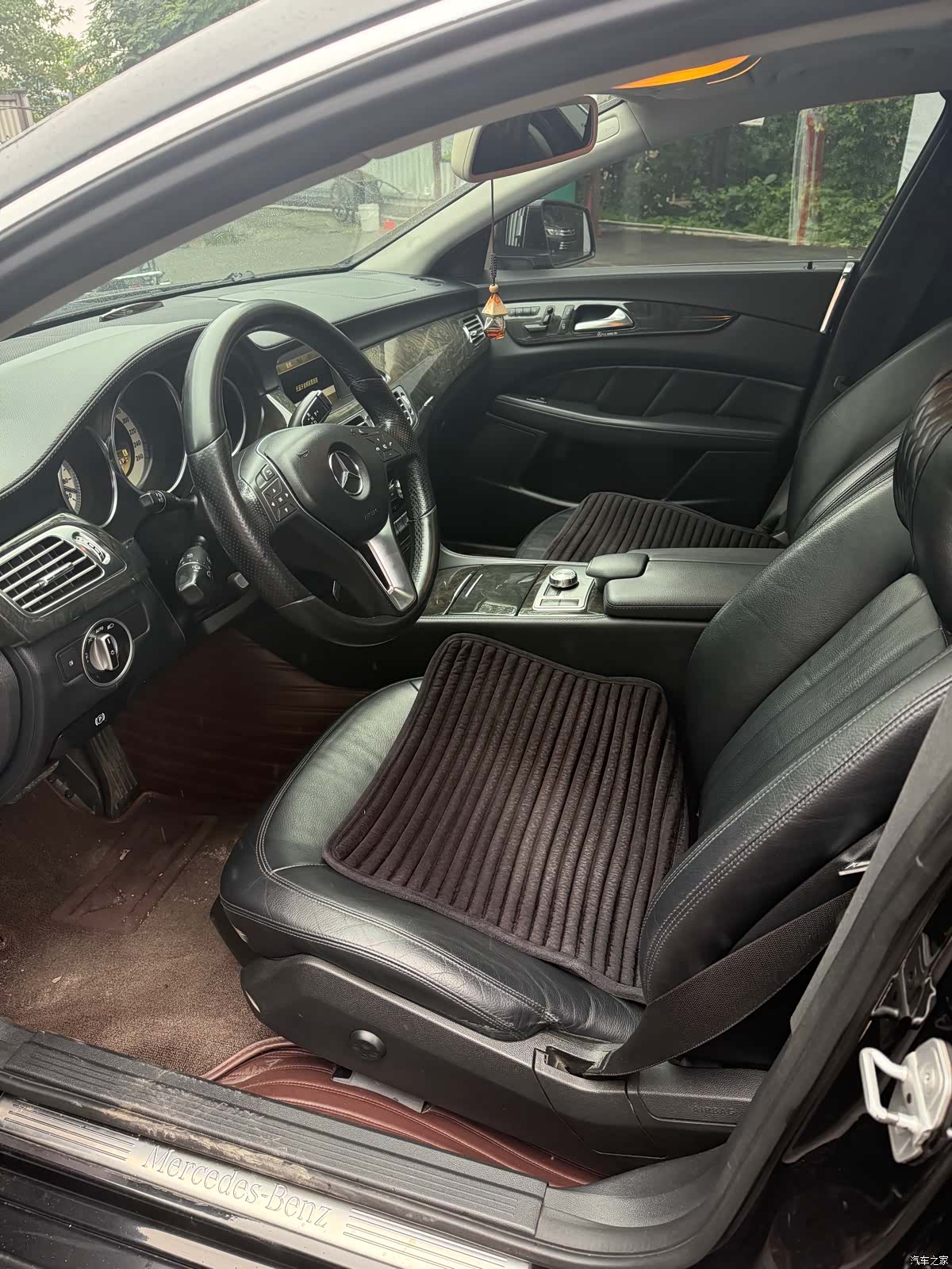 Mercedes-Benz CLS, 2012 9
