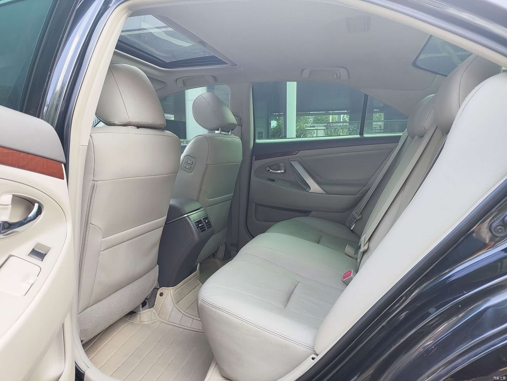 Toyota Camry, 2014 10