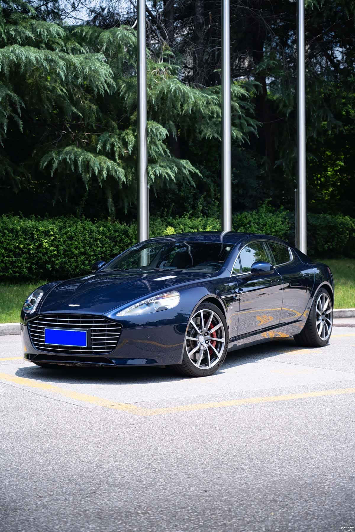 Aston Martin Rapide