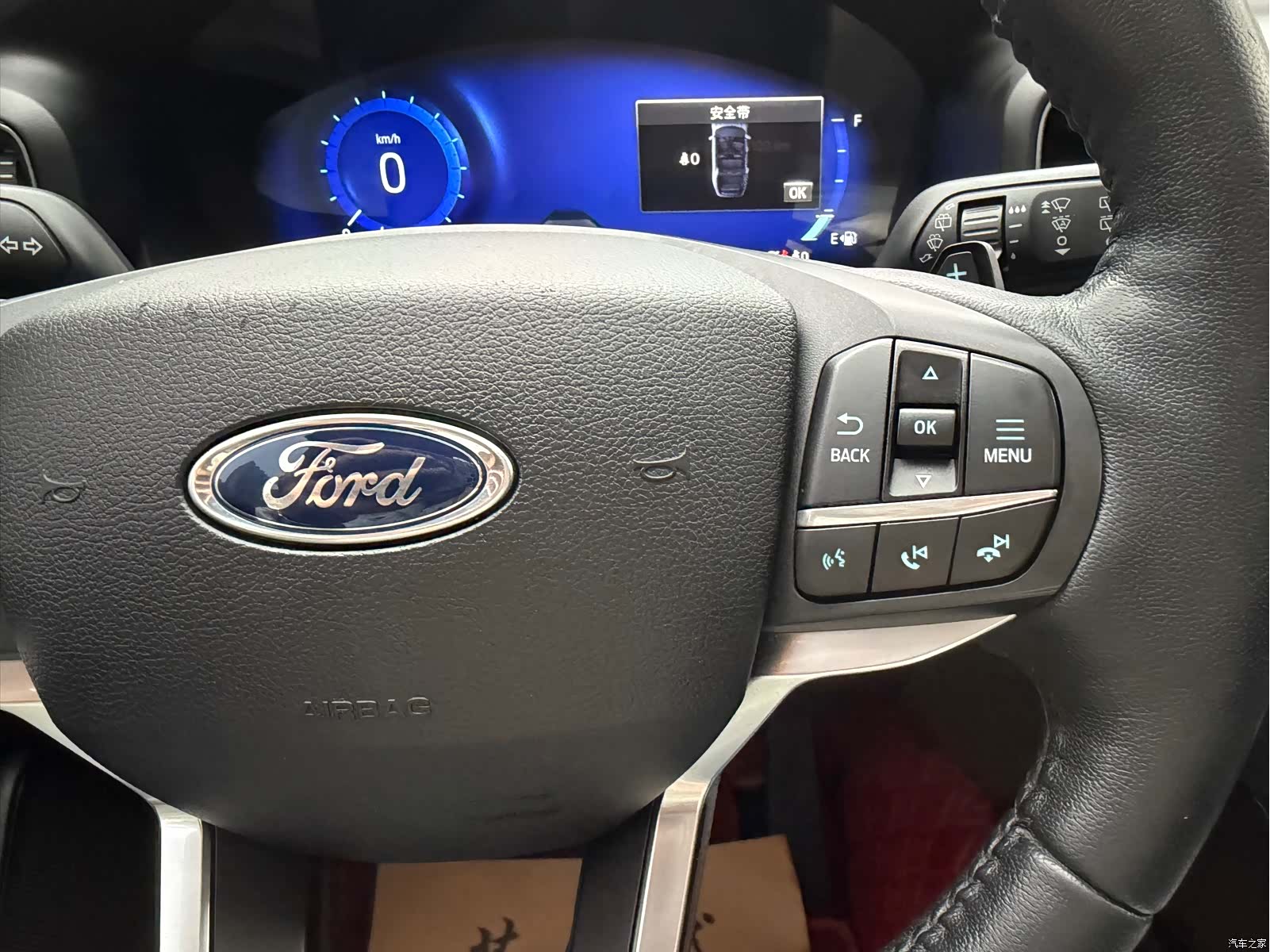 Ford Explorer, 2021 21