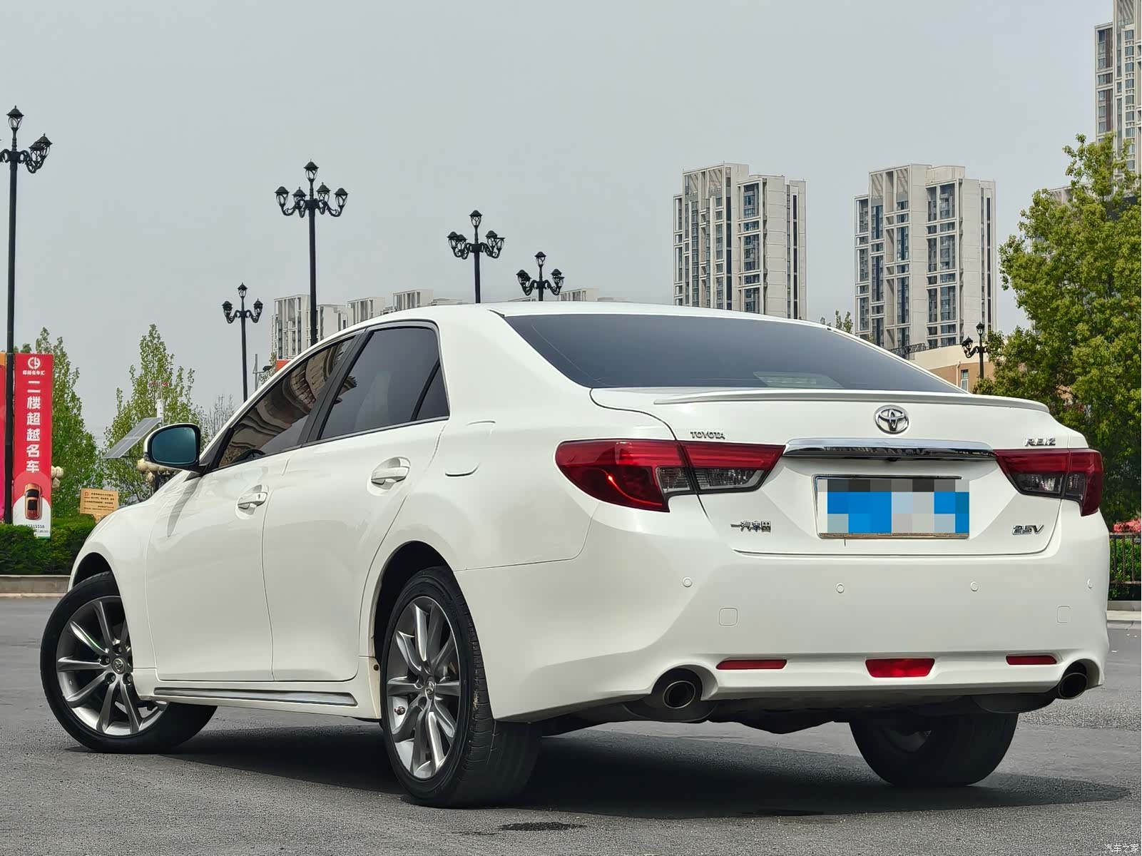 Toyota 2.5V, 2014 12