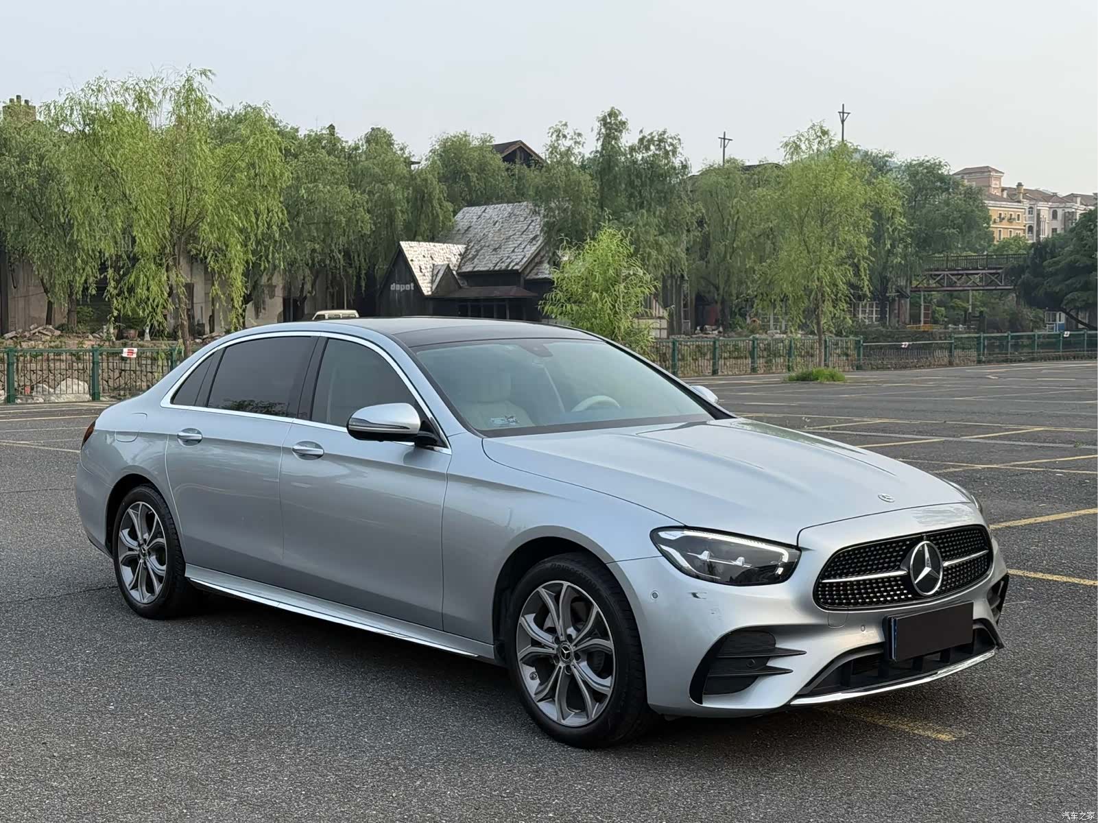 Mercedes-Benz E-Class, 2022 2