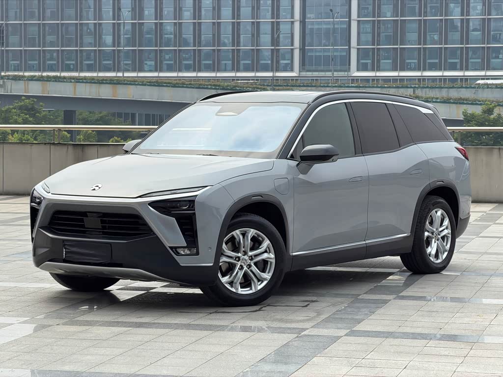 NIO ES8