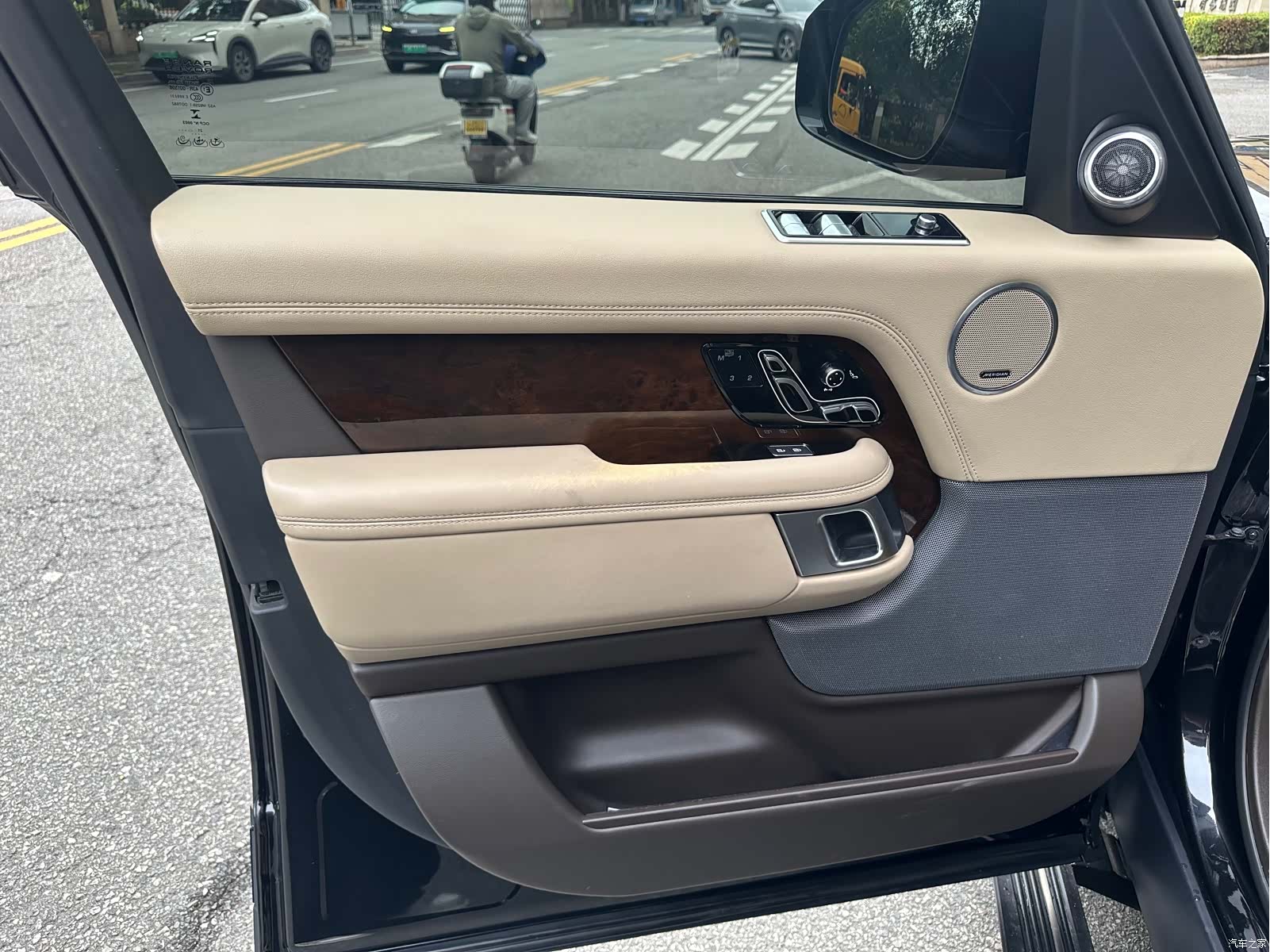 Land Rover Range Rover, 2022 15