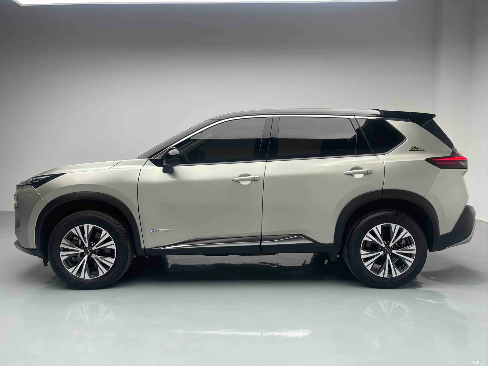 Nissan X-Trail, 2024 4