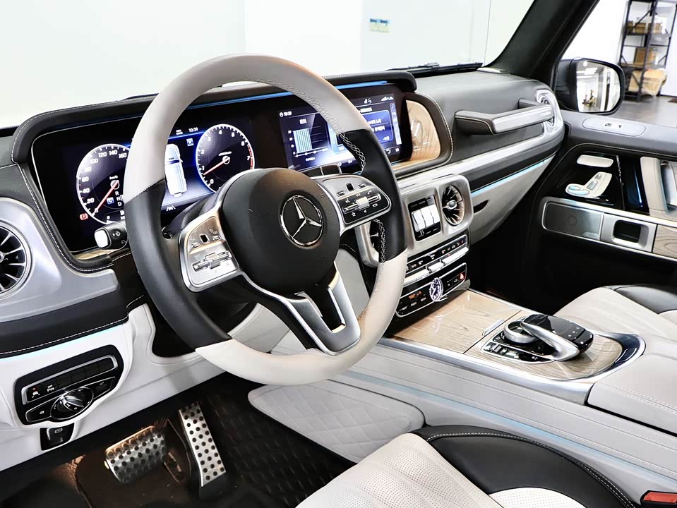 Mercedes-Benz G-class