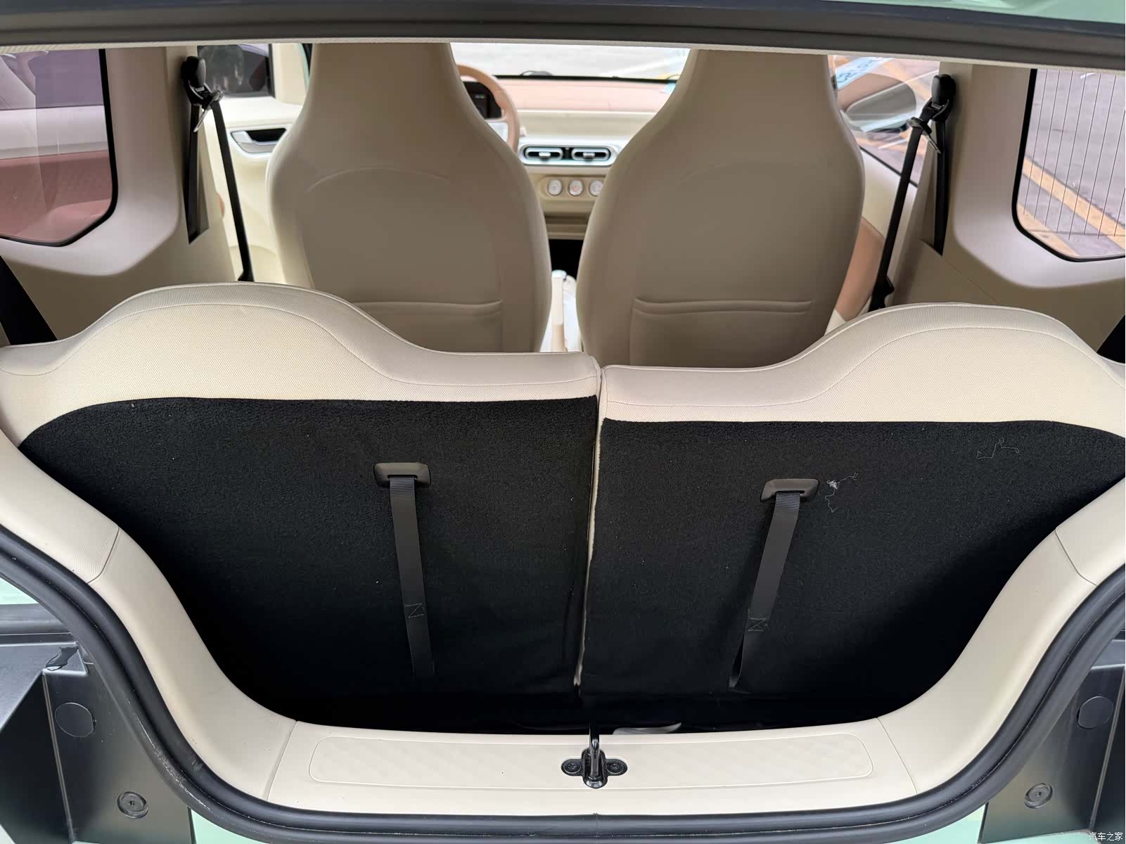 Wuling MINIEV, 2024 11