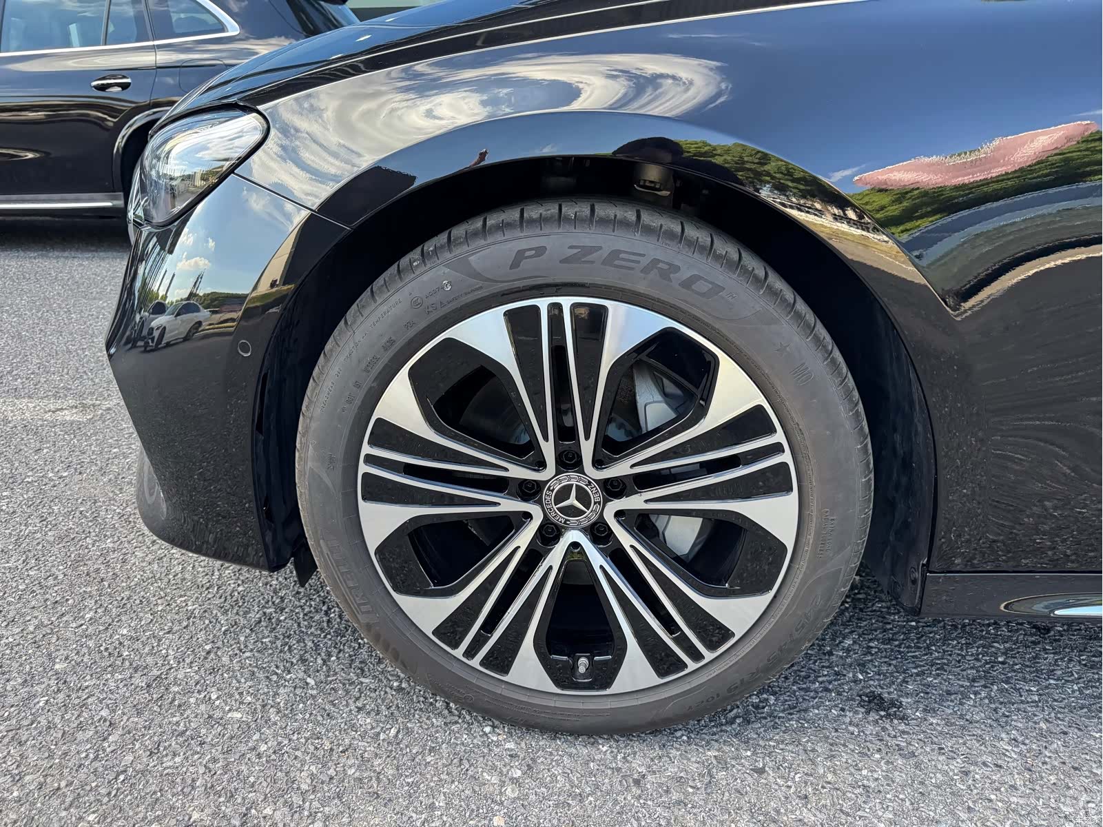 Mercedes-Benz E-Class, 2026 8