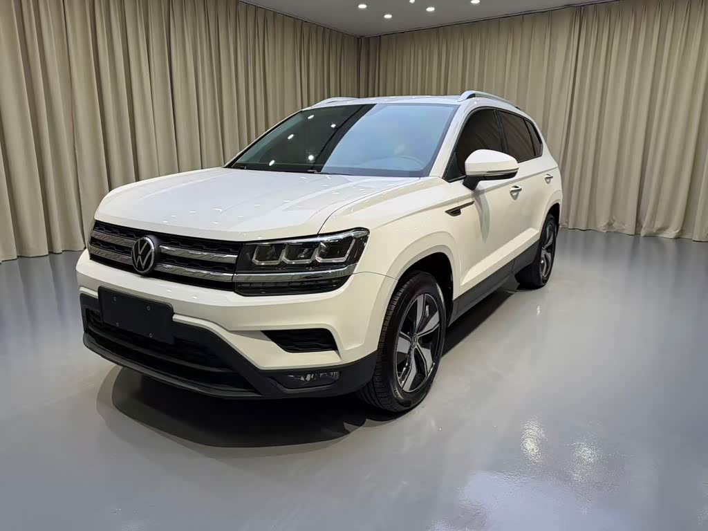 Volkswagen Tharu