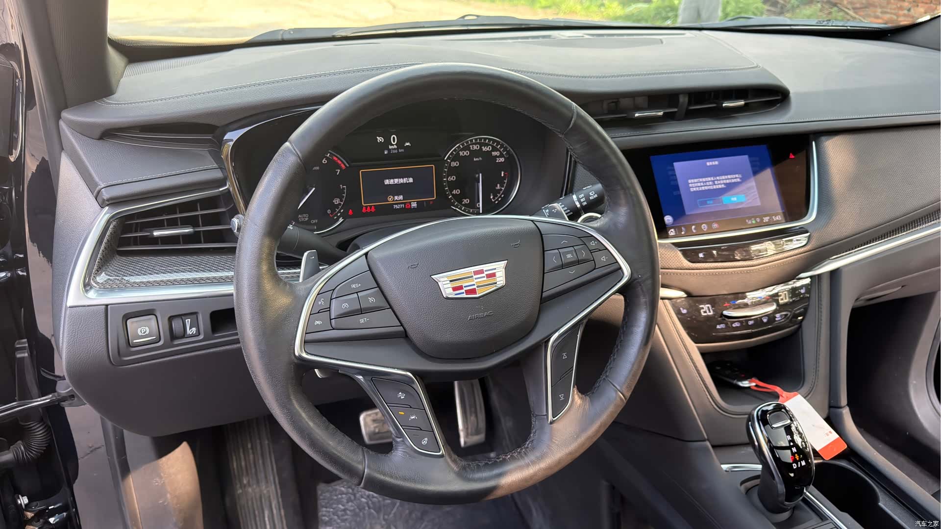 Cadillac XT5, 2023 все фото