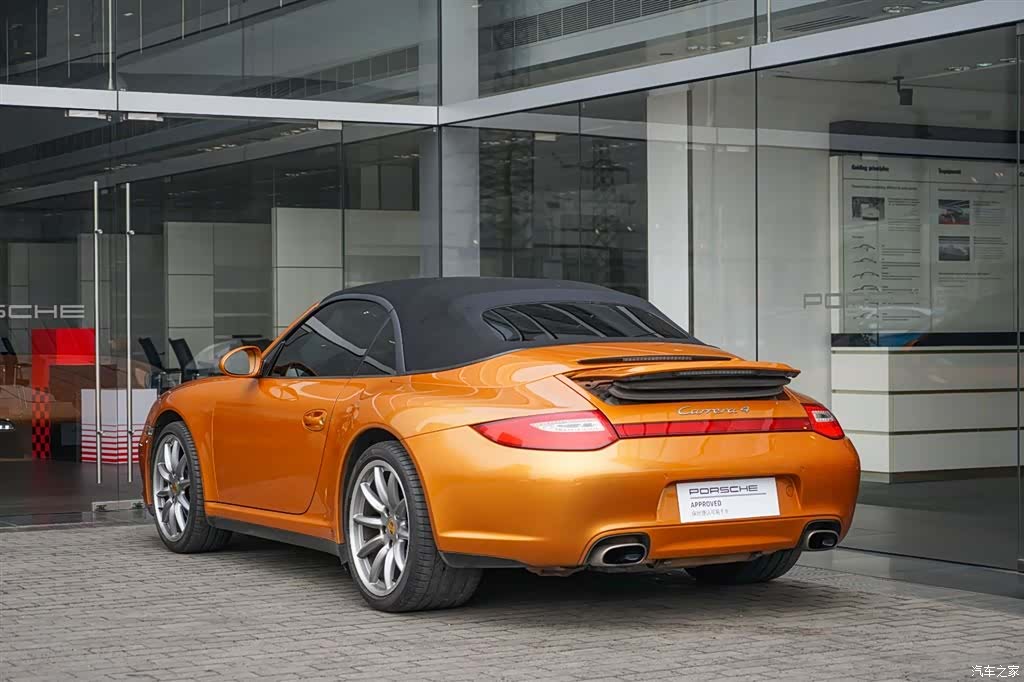 Porsche 911, 2010 4