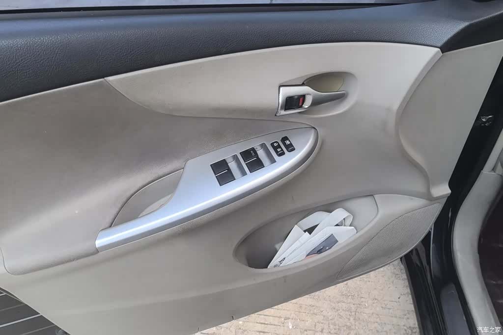 Toyota Corolla, 2012 7