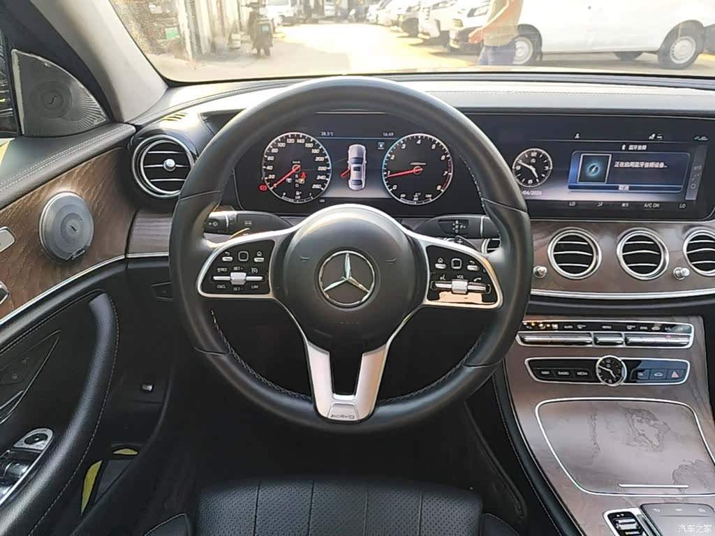 Mercedes-Benz E-Class, 2019 11