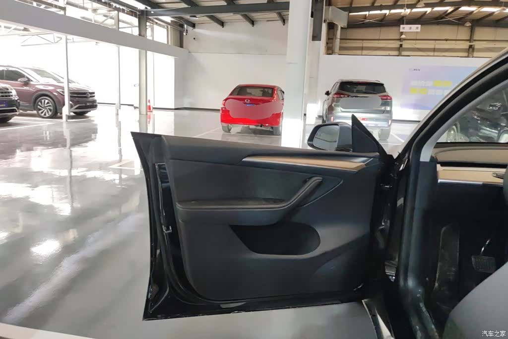 Tesla Model Y, 2021 7