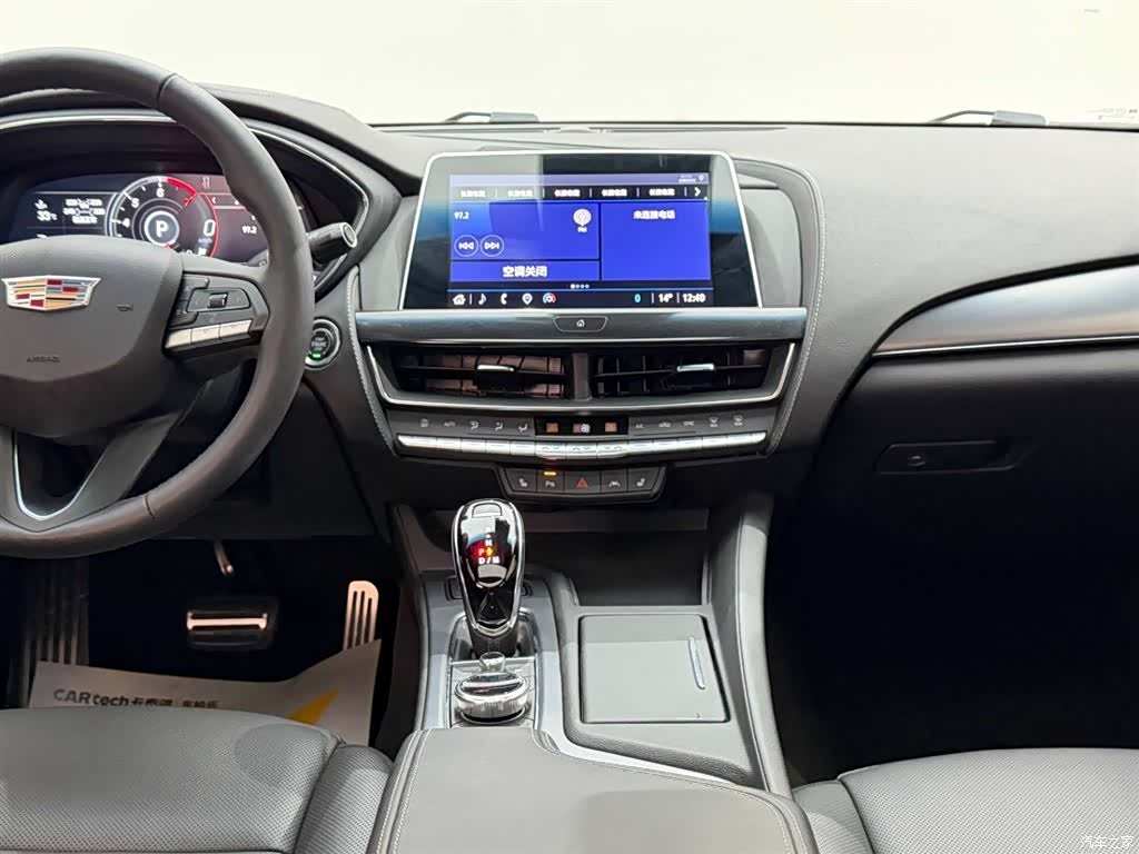Cadillac CT5, 2023 26
