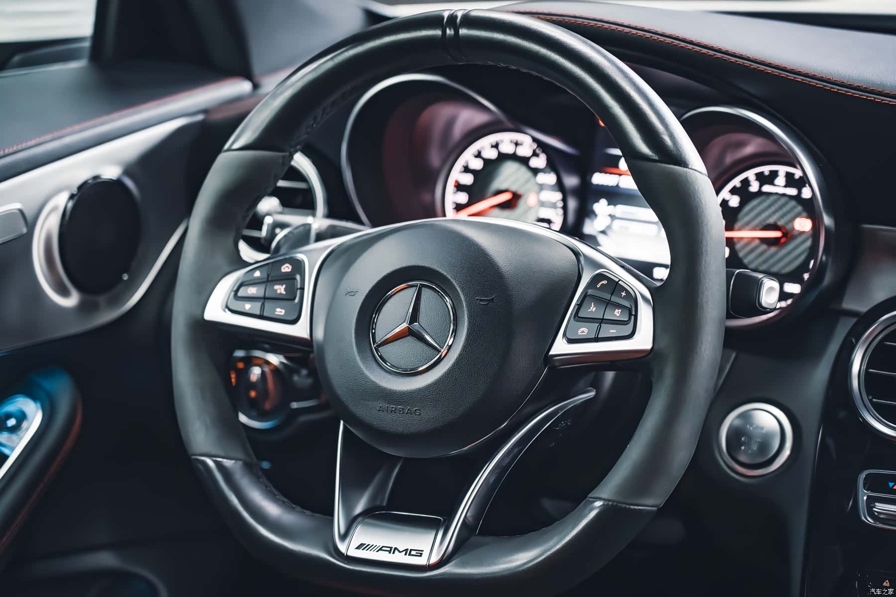 Mercedes-Benz C-Class, 2018 16