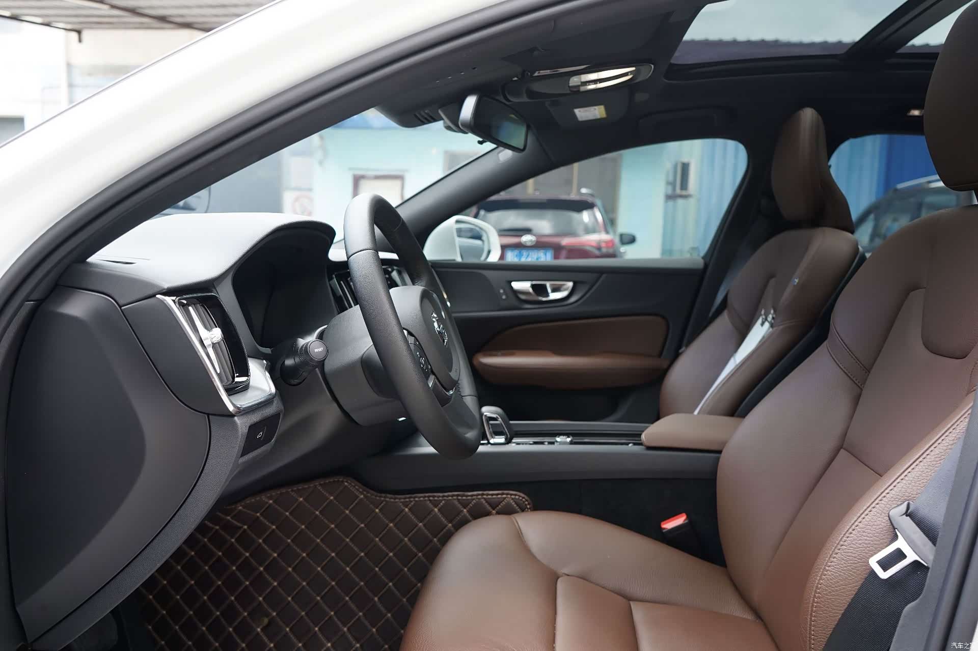 Volvo S60, 2024 4