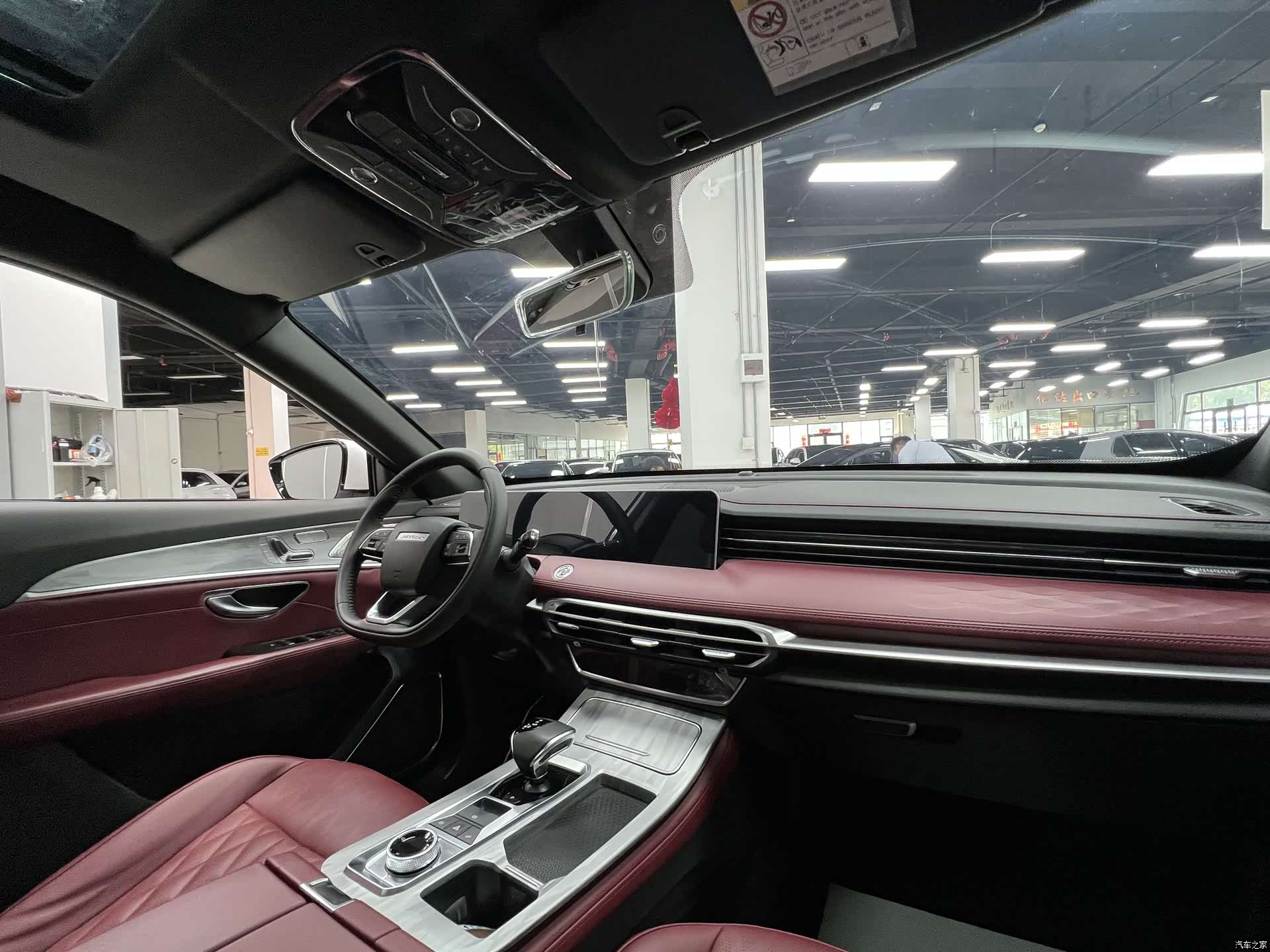 Jetour X70, 2022 24