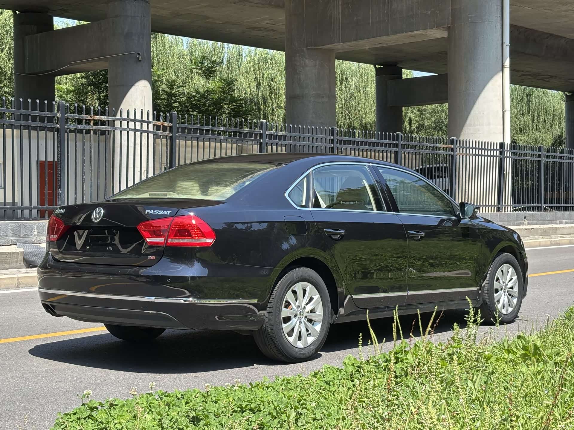 Volkswagen Passat, 2011 6