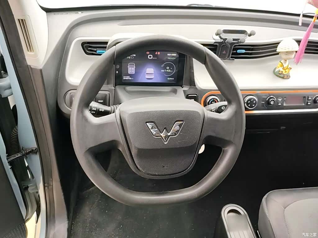 Wuling MINIEV, 2021 11