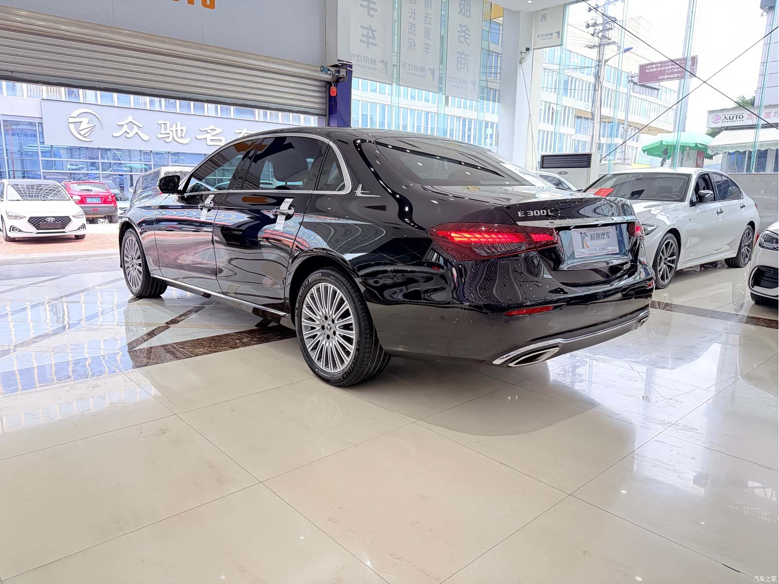 Mercedes-Benz E-Class, 2023 17