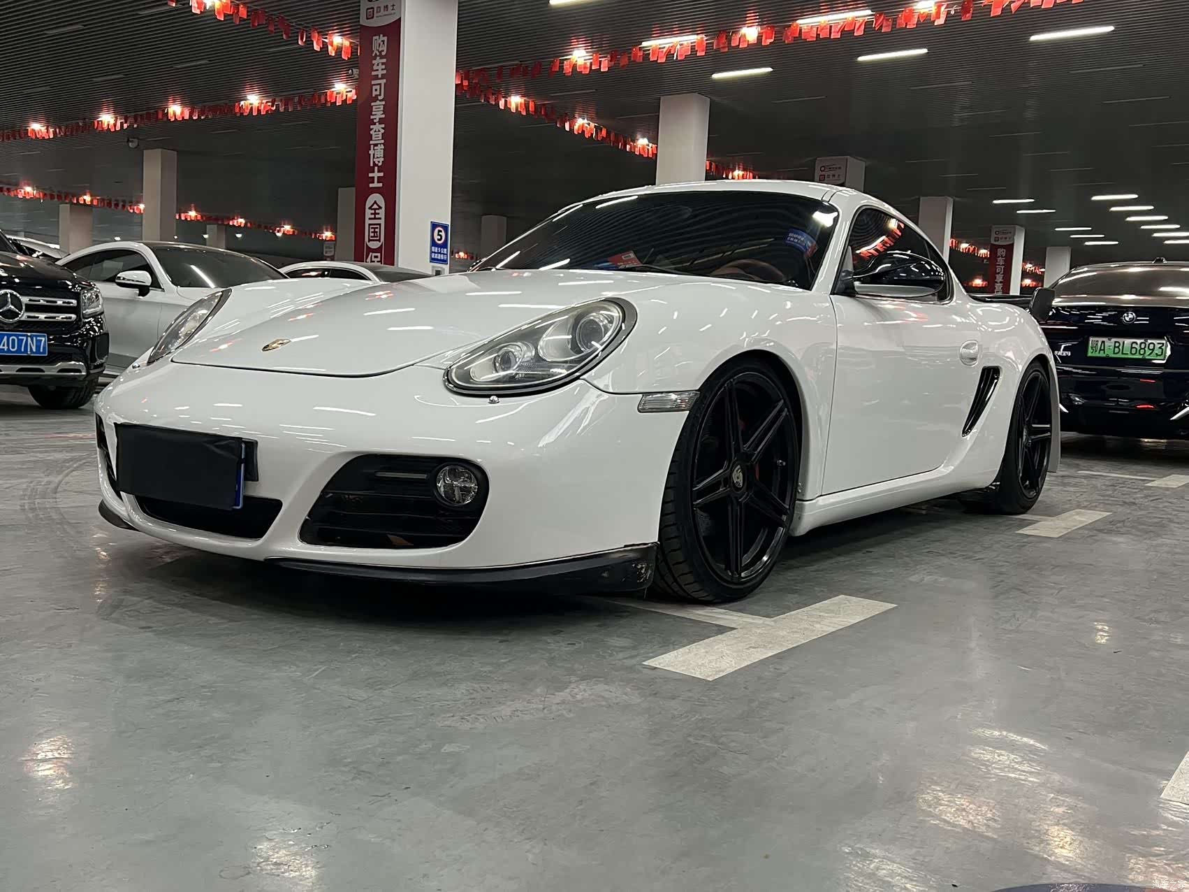 Porsche Cayman, 2010 1