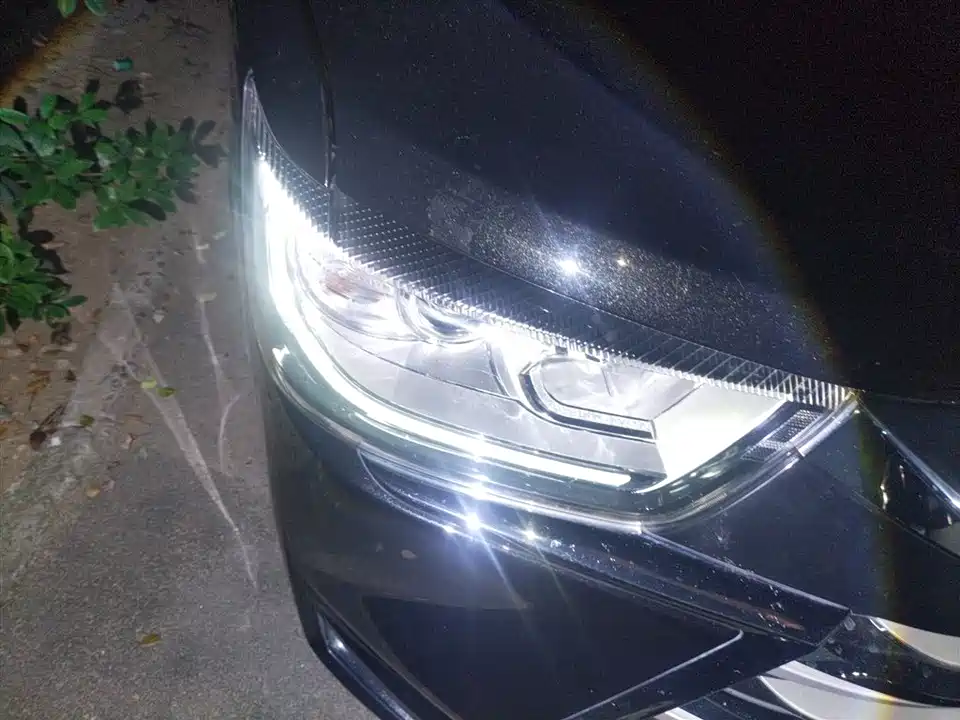 JAC Refine Ruifeng M4