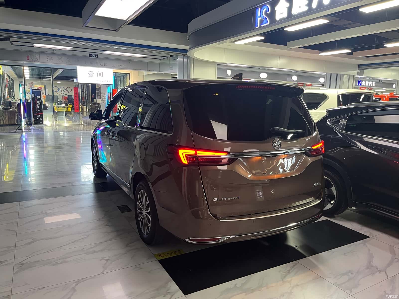 Buick GL8, 2022 9