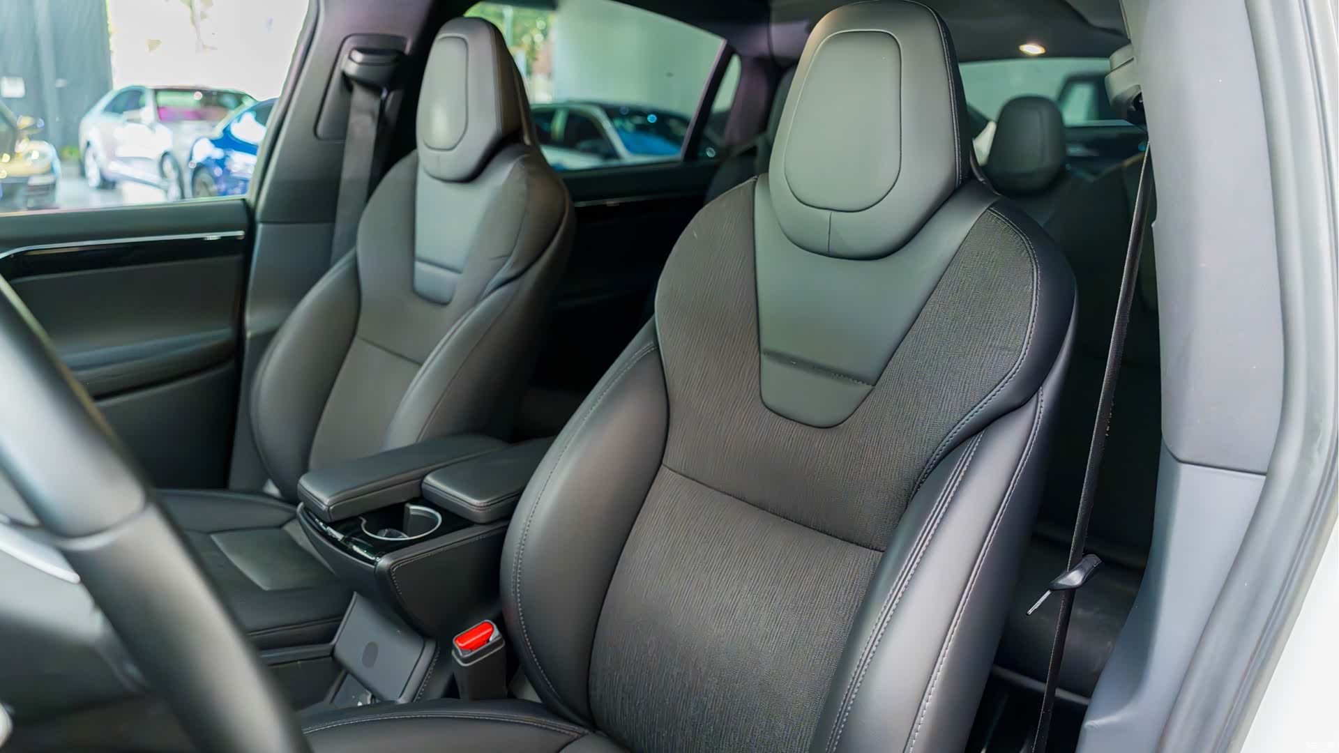 Tesla Model X, 2017 8
