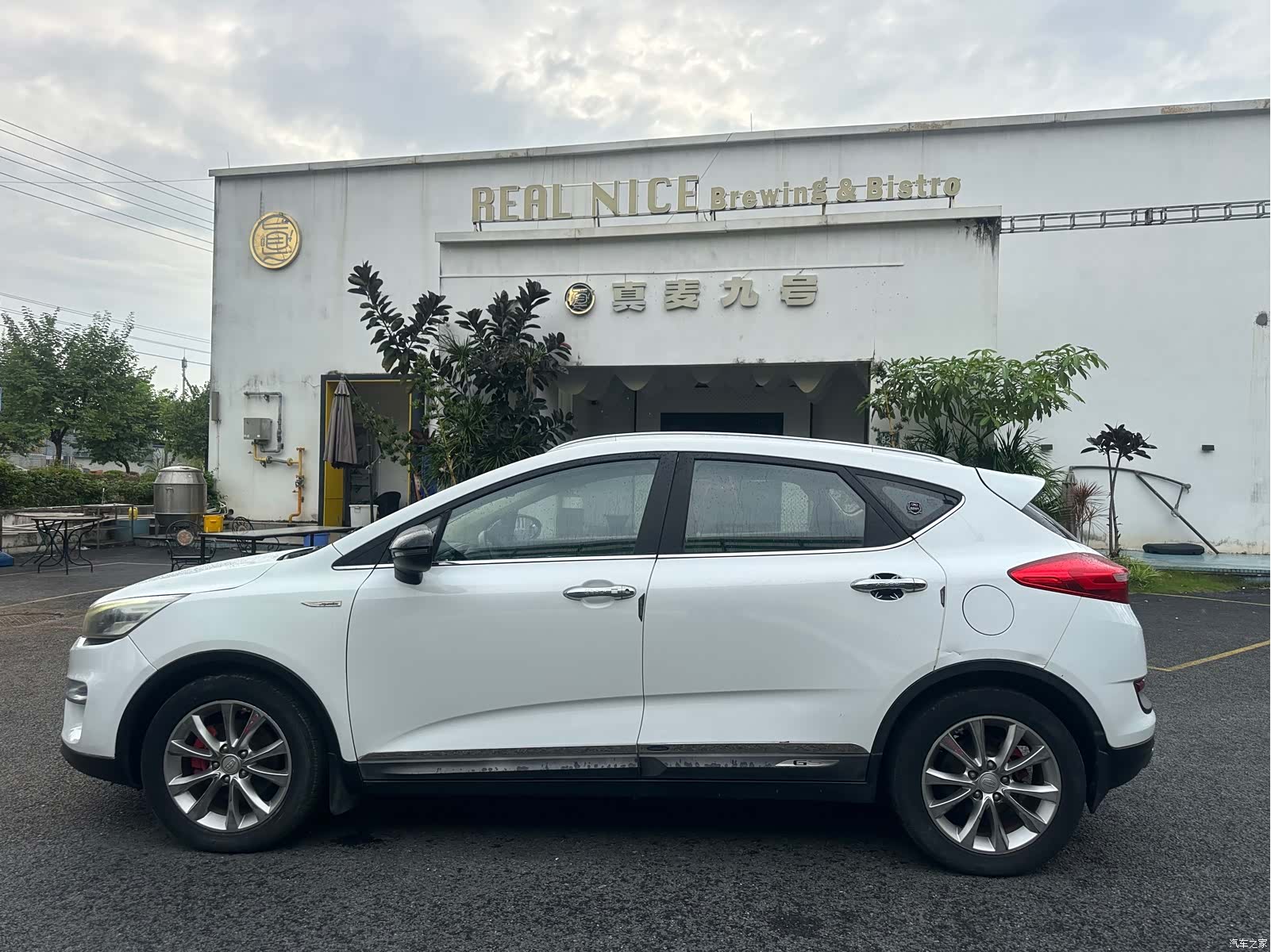 Geely Emgrand, 2017 8
