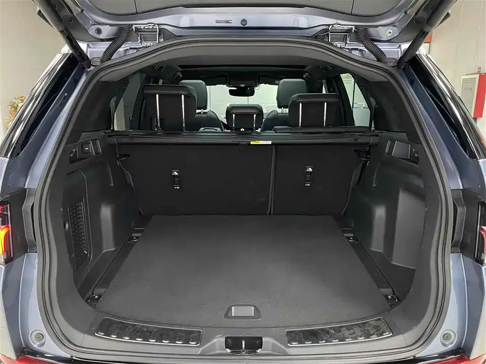 Land Rover Discover sports