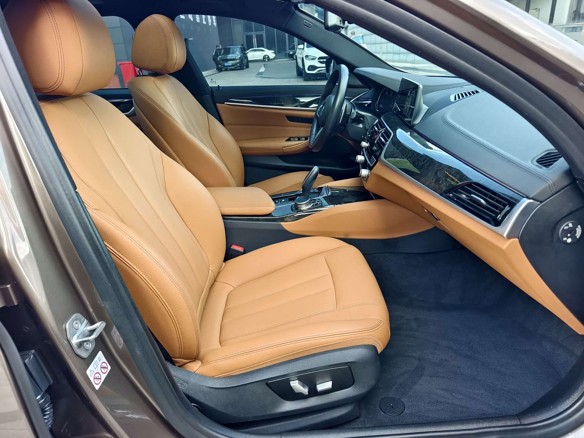BMW 5 Series, 2018 14
