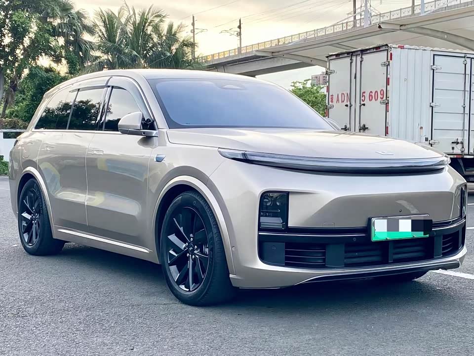 Li Auto Ideal L8