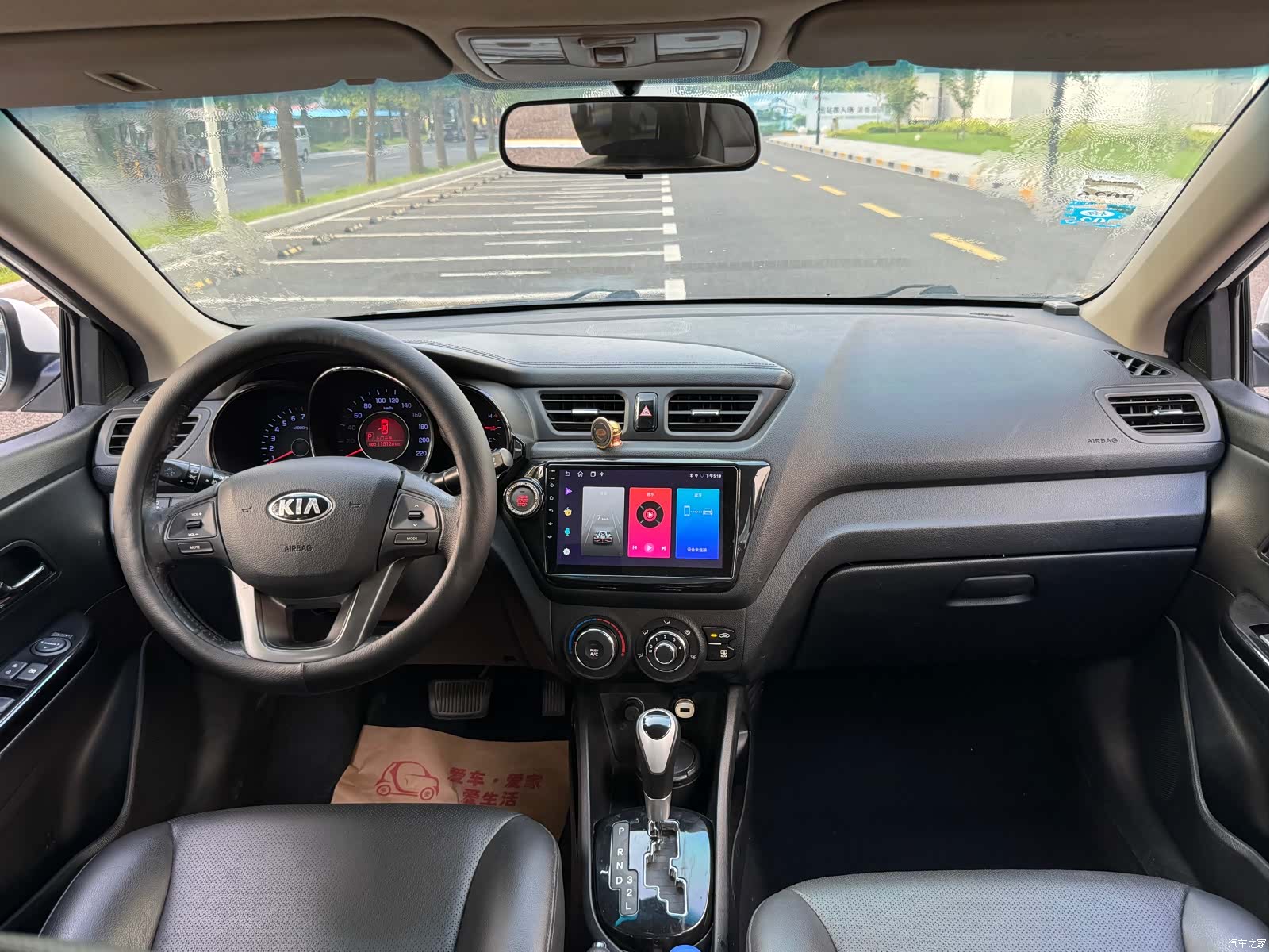 Kia K2, 2013 7