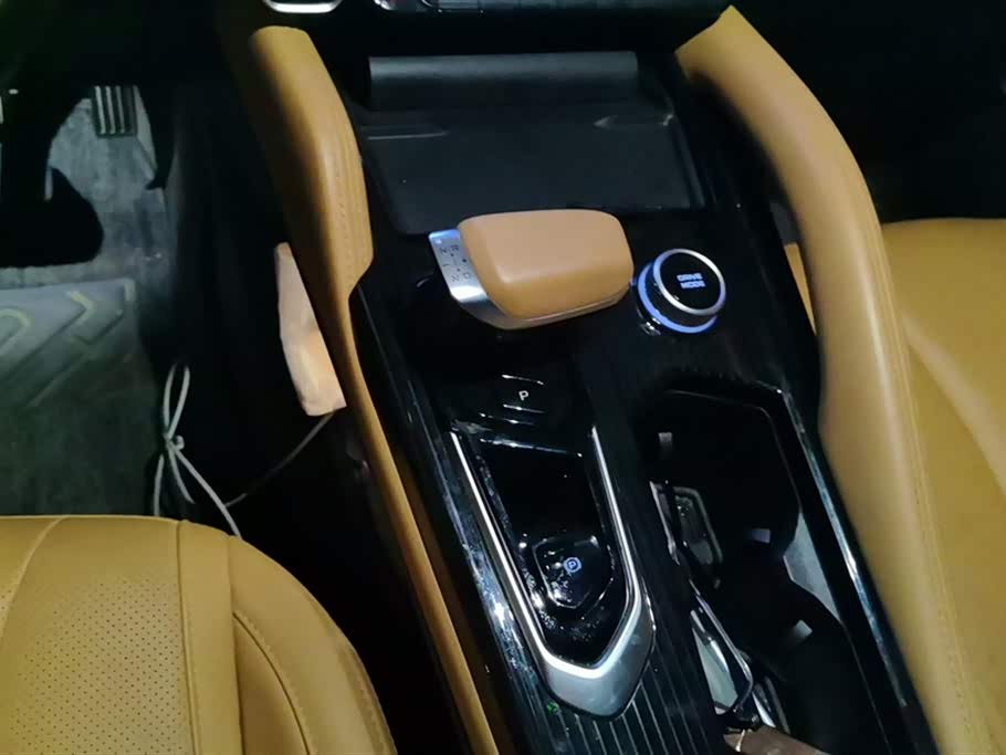 Geely Monjaro plug-in-hybrid