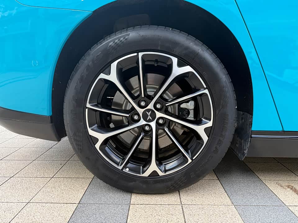 XPENG P7