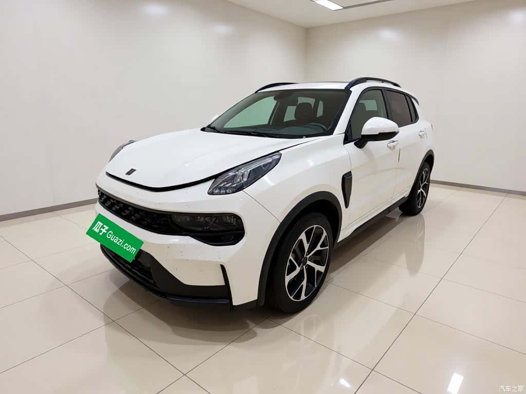 Lynk & Co 01