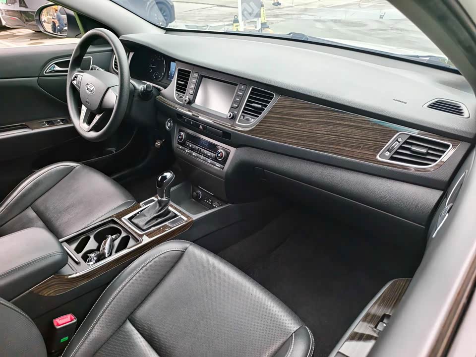 Hyundai Name picture